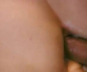 junta su whiteh ano un vibrador y él llevaron anal follada mientras tiene un consolador en su coño se pega hacia fuera y él le dijo: listo.