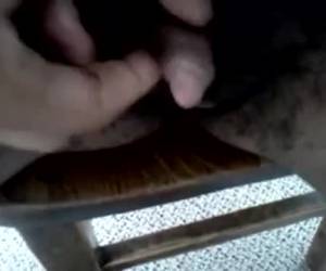 esta zorra oscurezca tiene un clítoris enorme, o es un dick enanos? que no tiene dedos, que es la bardana puede deducir.