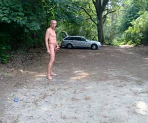Naakt gay cruisen op de verkeerde plek