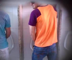 Stiekem gefilmd tijdens het aftrekken en pijpen