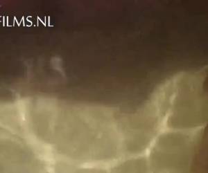 In bad anal neuken pijpen aftrekken en ballen likken