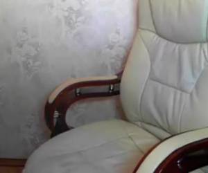 para a webcam se masturbar a menina até que ela tem um orgasmo.