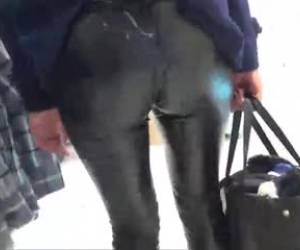 Um casal vai até o shopping para o famoso fetiche de fazer sexo dentro de vestiários de lojas, isso mesmo, eles lá dentro fazem de tudo para a transa