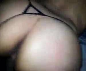 Mais um belo vÃ­deo de sexo amador onde safado fodeu bunda gostosa da esposa do amigo corno. A safada Ã© mesmo perfeita e adora dar uma boa metida com seu garotÃ£o de pau grosso. ApÃ³s ficar de quatro a taradinha leva boas metidas em toda sua xoxo