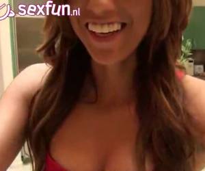 todas as adolescentes excitados na frente da webcam, o uma os peitos nus, o outro whiteh um pau duro na boca é outra palavra fodido, quantidade de etc etc. the de adolescentes na frente da webcam