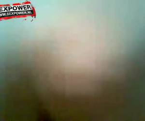 ela lambe e chupa seu pau e as bolas e deixa sua buceta fodase, o rabo dela e na boca de volta. ele encheu o sêmen de whiteh seringa como ele terminou.